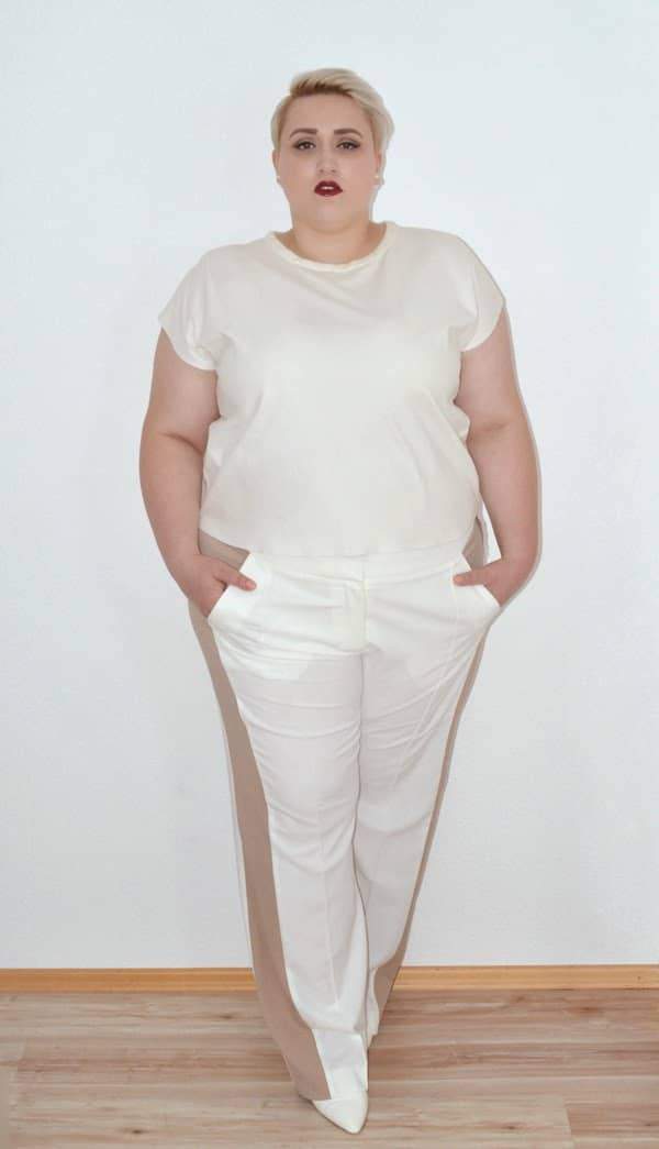 Isabell from Dressing Outside the Box 