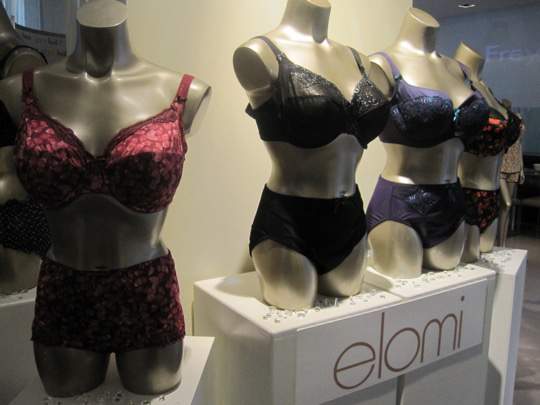 Curvy bras for Curvy Mannequins.