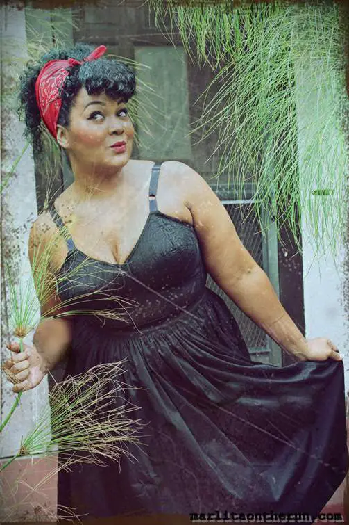 Sweethearts Blogger Marie Denee- The Curvy Fashionista shot by Marlita on the Run