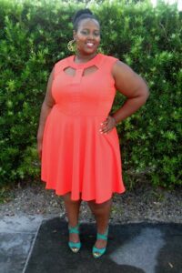 plus size blogger Lei-Loni from Clothe Your Curves
