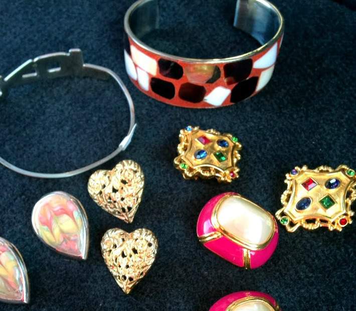 Holiday Gifts You Can Thrift - Jewelry