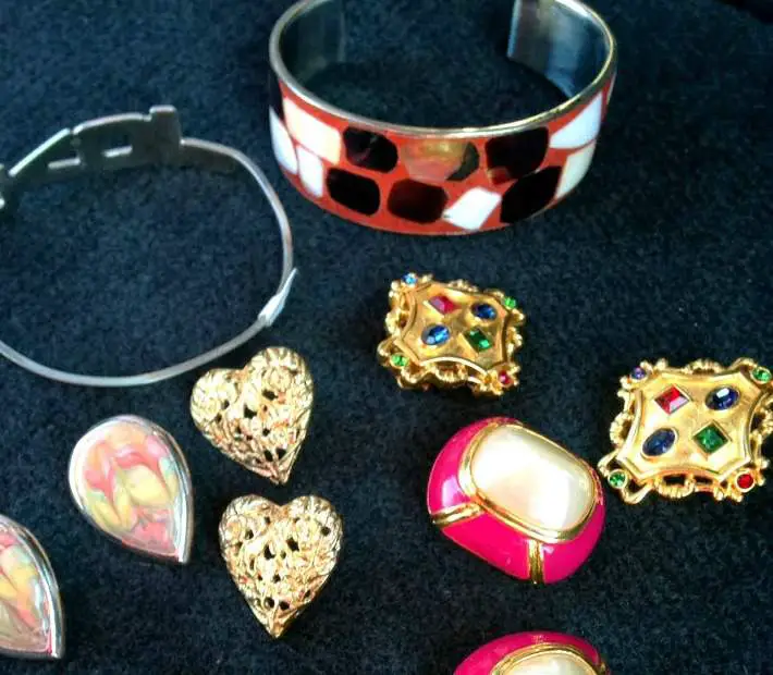 Holiday Gifts You Can Thrift - Jewelry