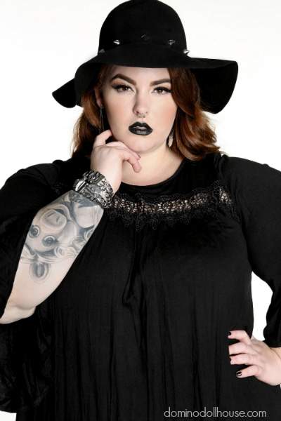 Domino Dollhouse Vintage Valentine Featuring Tess Holliday