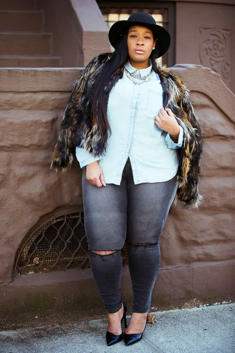 plus size blogger Essie Golden