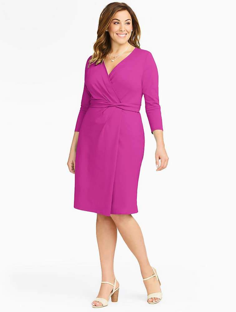 9 Petite Plus Size Spring Dresses on TheCurvyFashionista.com #TCFStyle