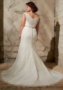 Plus Size Bridal Designer Julietta by Mori Lee on TheCurvyFashioninsta.com #TCFStyle #PlusSizeBride