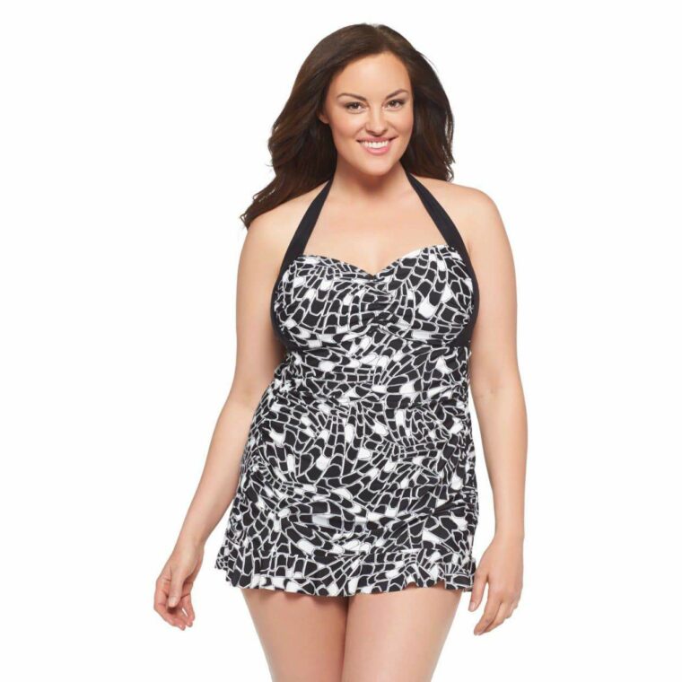 16 Fancy One Piece Plus Size Bathing Suits to Play In