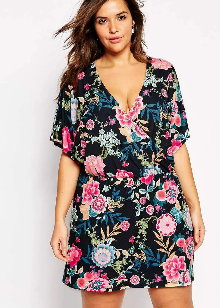 10 Plus Size Rompers for Spring on The Curvy Fashionista #TCFStyle