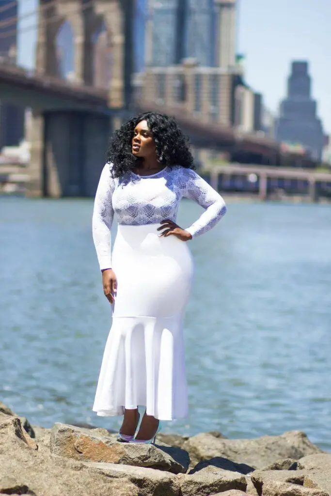 The Pop Up Plus “Le Blanc Collection” on TheCurvyFashionista.com