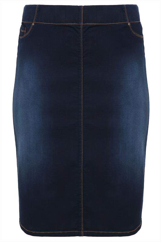 Six Plus Size Denim Skirt Options on The Curvy Fashionista