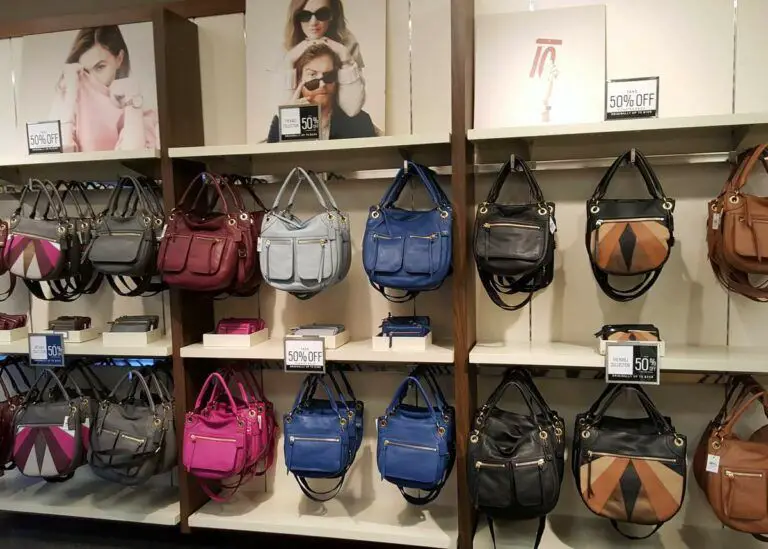 Inside the North Georgia Premium Outlets
