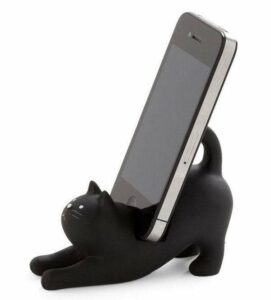 Holiday Gift Guide for the Fashionable Tech Lover: Modcloth Phone Stand
