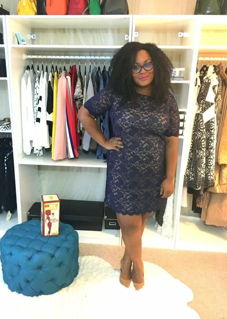 The Curvy Fashionista on Holiday dress shopping at Burlington! #BurlingtonStyleSquad