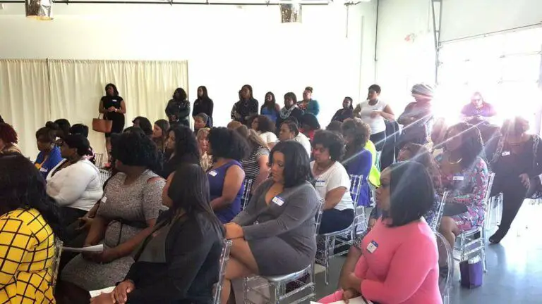 Around Atlanta: The Full Figured Fashion Week Casting Tour