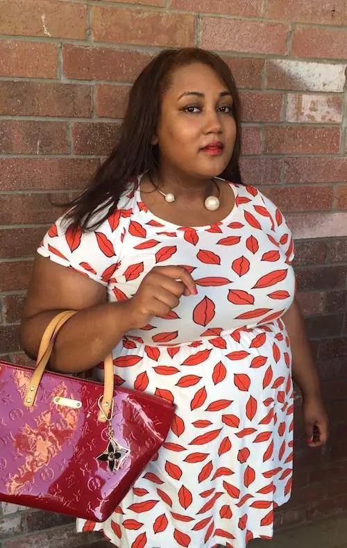 Ariel Woodson aka Kiddotrue- 15 Non-Hourglass Plus Size Fashion Bloggers