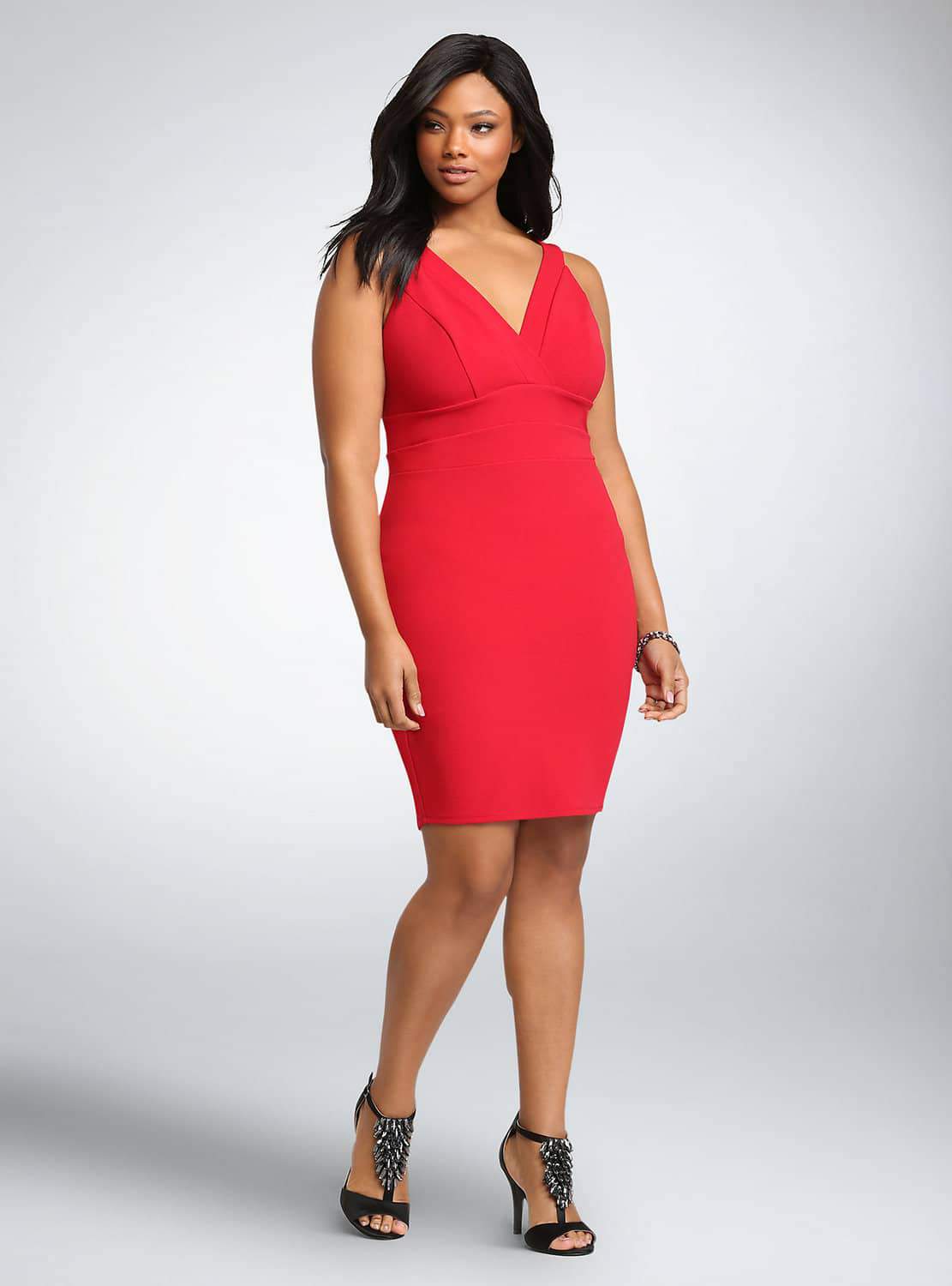 17 Must Rock Plus Size Dresses for that Valentine’s Day Date!