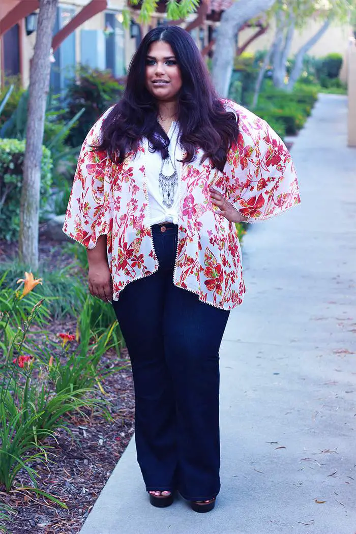 15 Non-Hourglass Plus Size Fashion Bloggers- Runa Azam