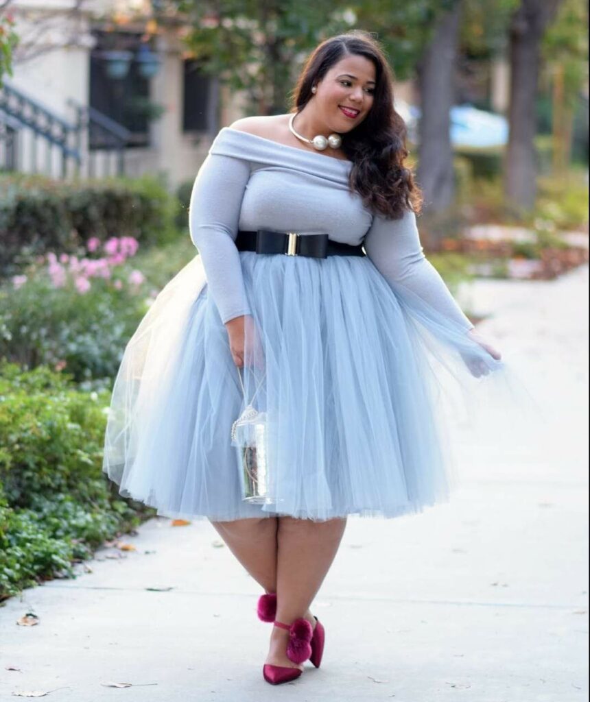 Show Me, Style Me: These 11 Plus Size Bloggers are Winning In Flats