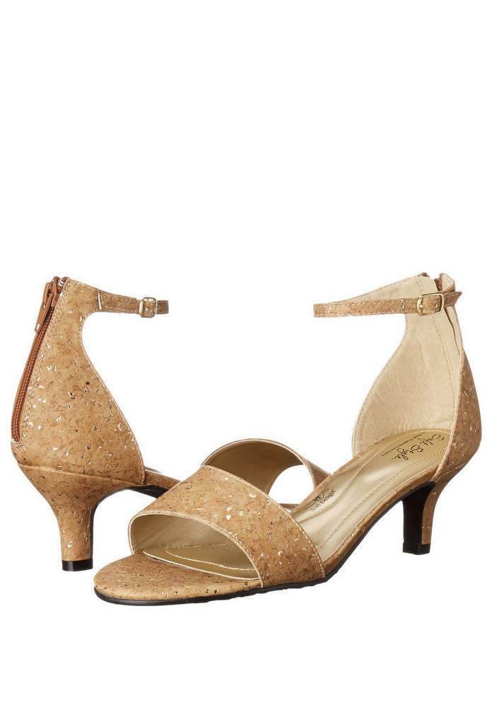 15 Wide Width Heels for Spring Under $100 on TheCurvyFashionista.com #TCFStyle