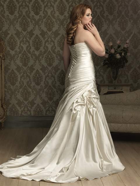 Curvaceous Couture Allure Bridal
