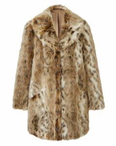 Here are 20 Plus Size Foxy Faux Fur Finds!