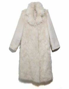 Here are 20 Plus Size Foxy Faux Fur Finds!