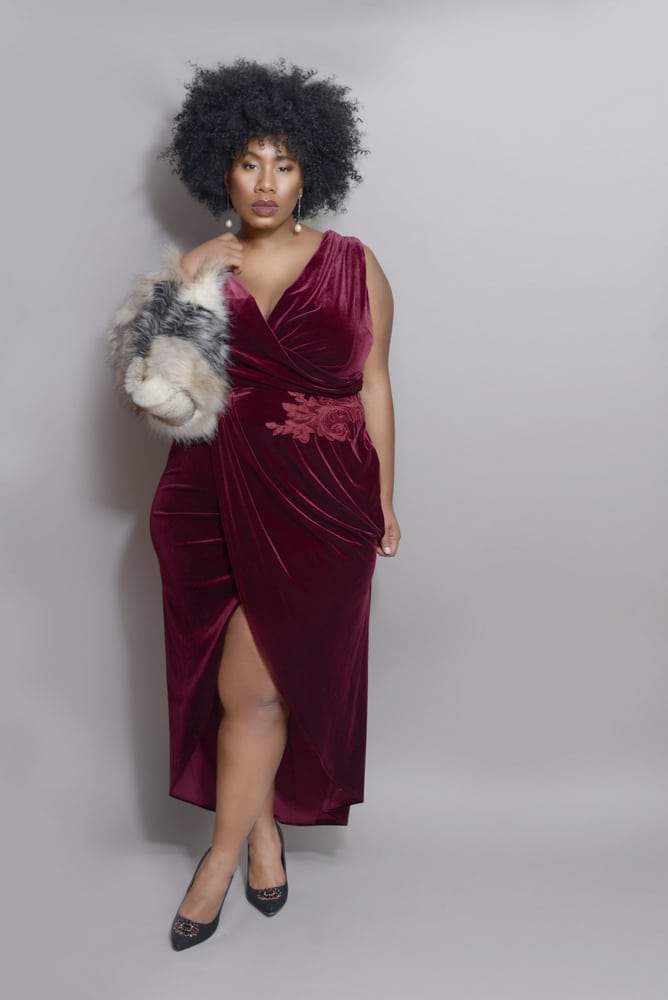 Plus Size Blogger Kelly Augustine Fashions her Own Holiday Lookbook 