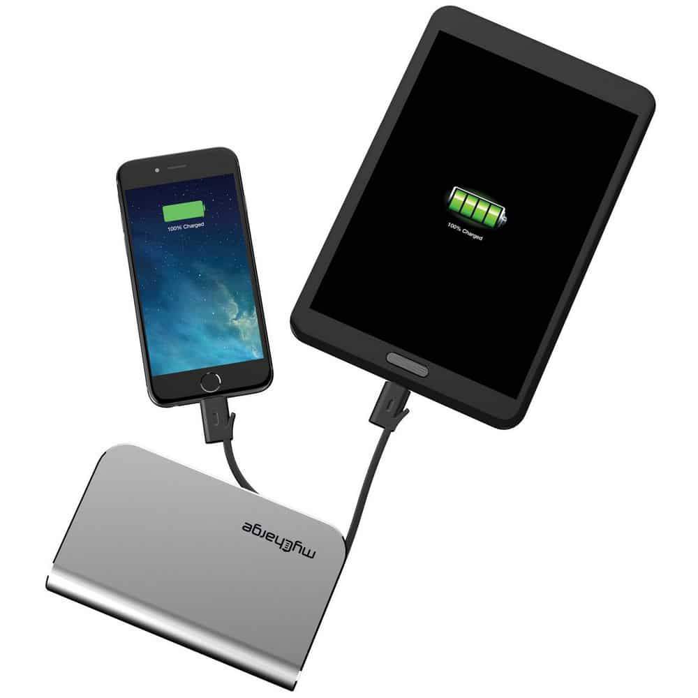 My 10 Holiday Travel Must HavesHubMax Portable Charger