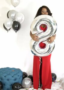 The Curvy Fashionista turns 8 with a Chic and Curvy Giveaway