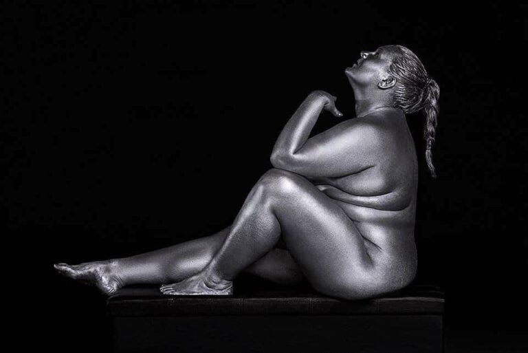 Metallic Curves by Photographer Silvana Denker