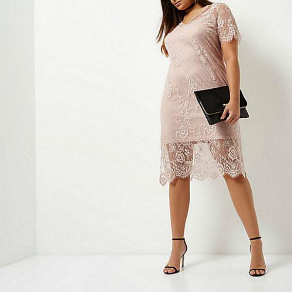 7 Stylish Plus Size Spring Must-Haves From River Island- Light Pink Lace Dress 