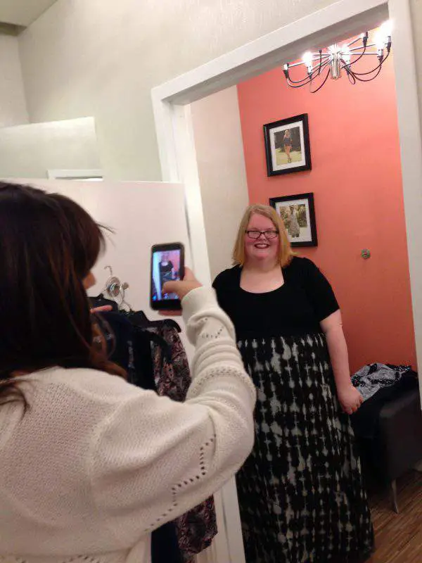 Awesome! Torrid’s 2017 Model Search Winner Makes Special Surprise Visit!