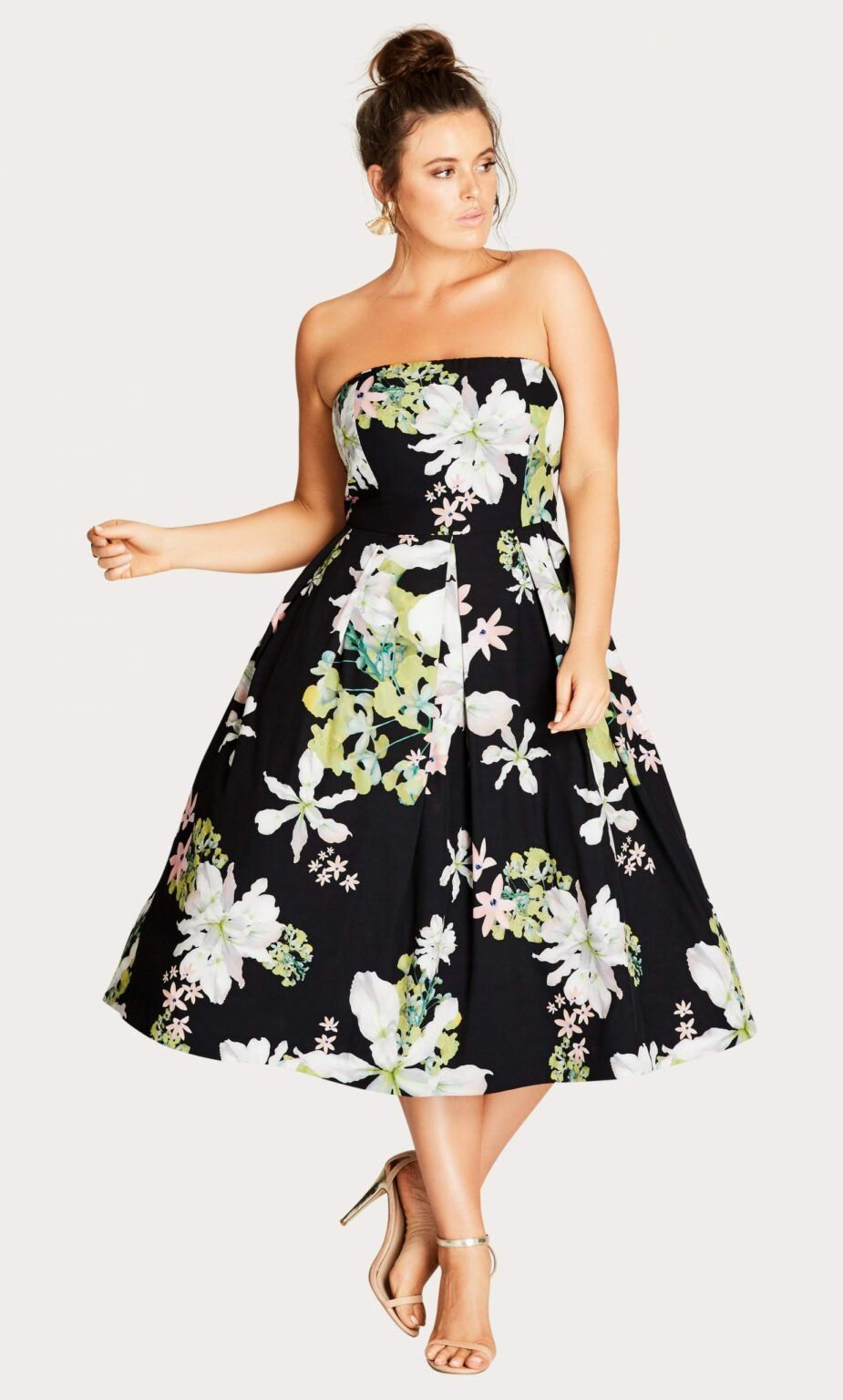 Women's Plus Size Peach Floral Smocked Flared Fit & Flare Dress With Shrug