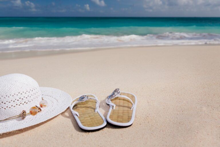 5 Summer Must Haves to Help You Stay Cool!