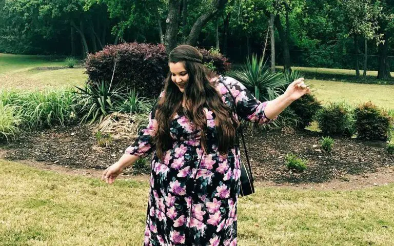 “My body is none of your business” Model Natalie Hage Shuts Down Body-Shaming Seatmate!