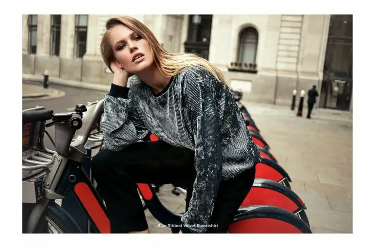Crushing On Velvet? Here’s 10 of Our Favorite Plus Size Pieces From Elvi’s Fall Collection!