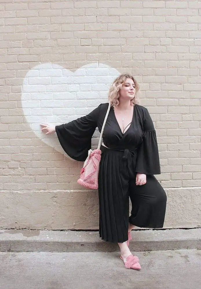 Plus Size Blogger Spotlight- Ailurophile with Style