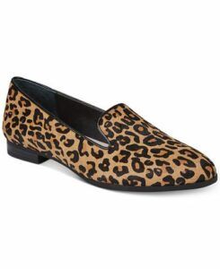 Wide width flats, fall, wide width shoes, plus size, fall 2017 trends