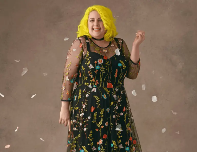 Ashley Nell Tipton & Simplicity