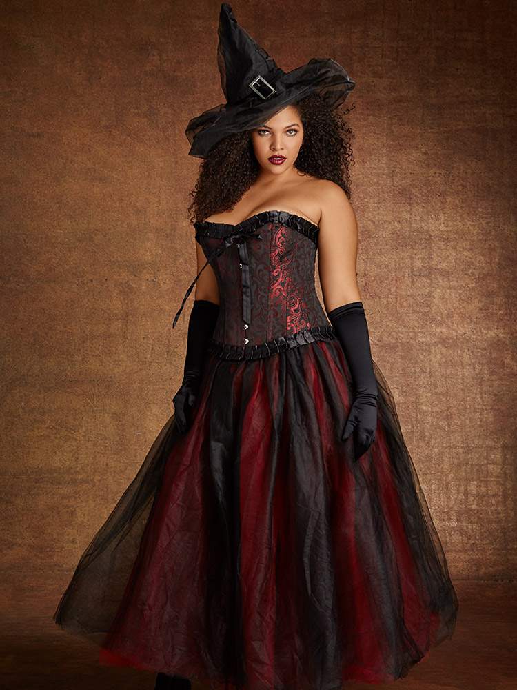 plus size halloween costume at Hips and Curves