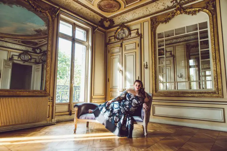 Eloquii Debuts the Noir Collection featuring Tess Holliday