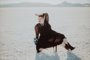 Plus Size Blogger- The Huntswoman
