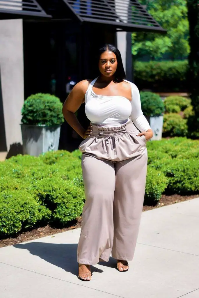 Curverra Is Serving Fearless Plus Size Fashion 