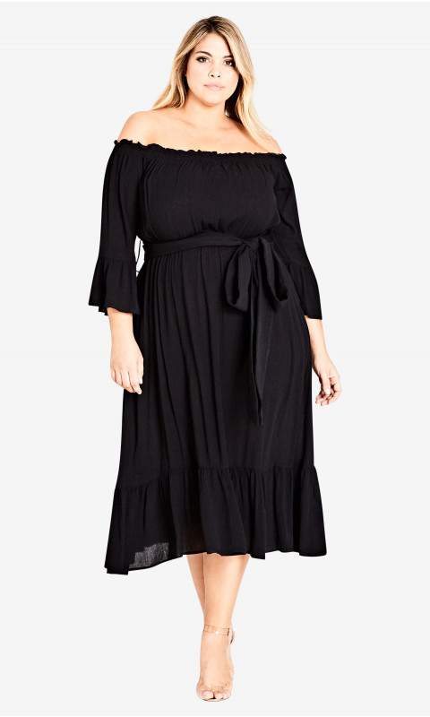 How many plus size little black dresses do you own? We are having a little fun in this Premme Plus size little black dress and sharing a few more LBD finds!