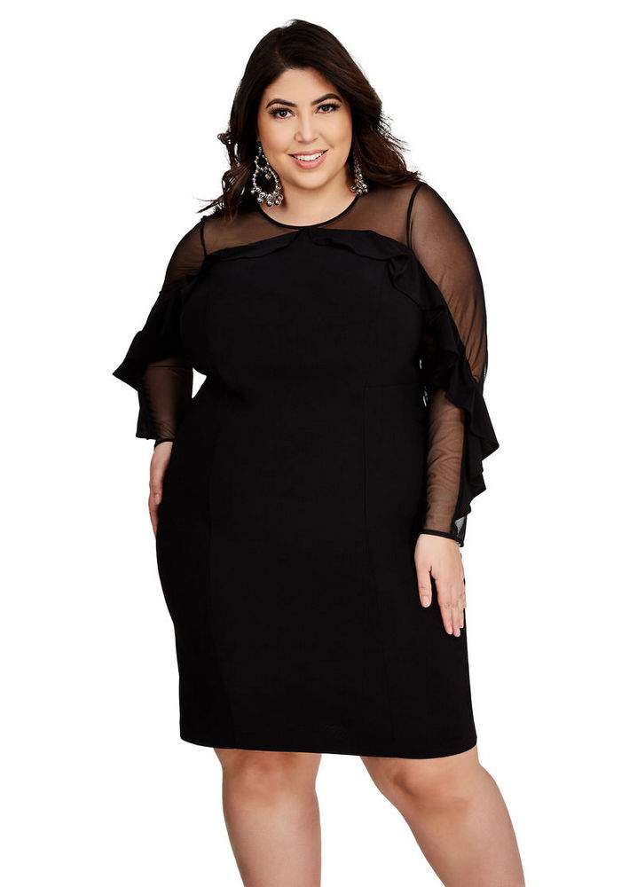 How many plus size little black dresses do you own? We are having a little fun in this Premme Plus size little black dress and sharing a few more LBD finds!
