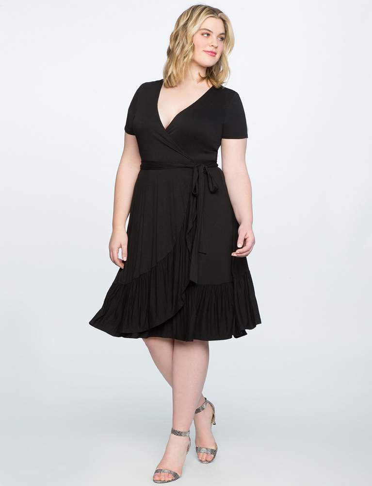 How many plus size little black dresses do you own? We are having a little fun in this Premme Plus size little black dress and sharing a few more LBD finds!