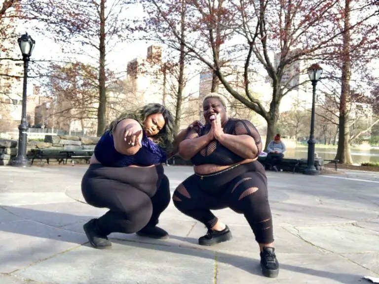 Fatties In A Taxi