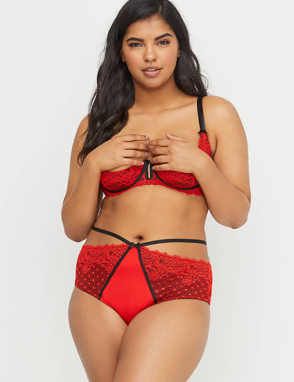 Spot Lace Open-Back Panty With Heart Ring