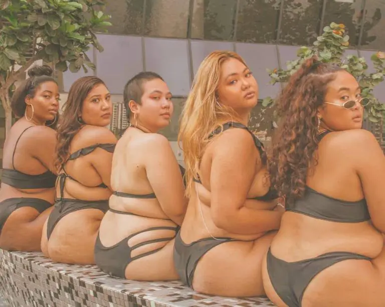 Plus Size Art: These Photos of Plus Size Asian Women Poolside are giving us LIFE!