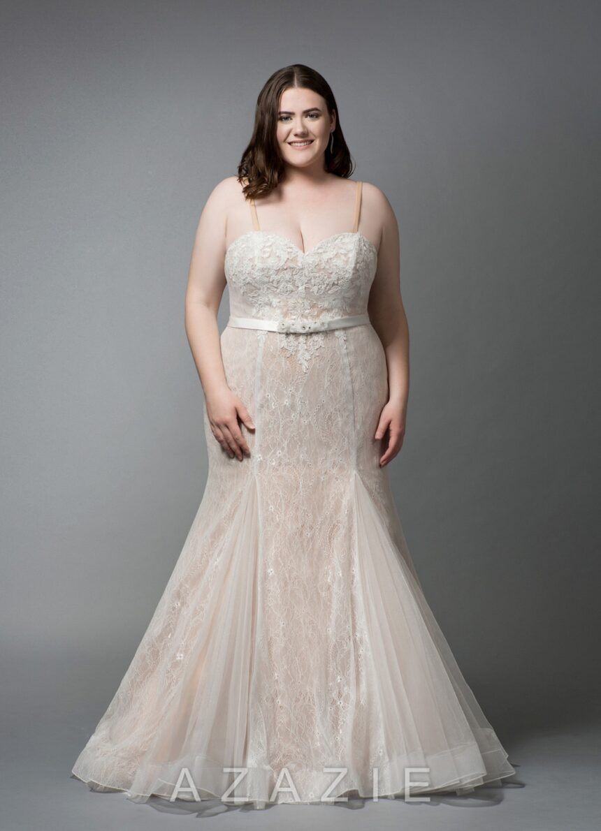 Here are 15 Must Have Azazie Plus Size Wedding Gowns UNDER $600!